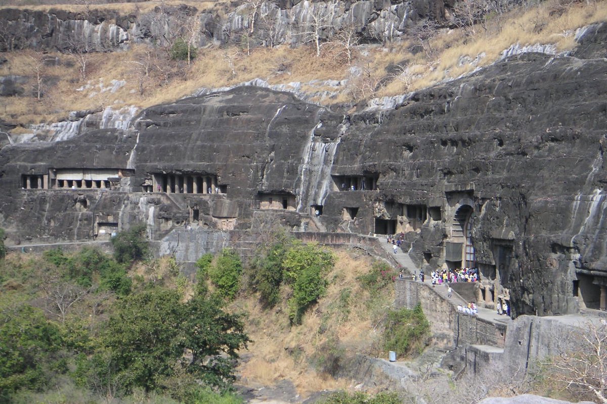 Ajanta Caves travel guide