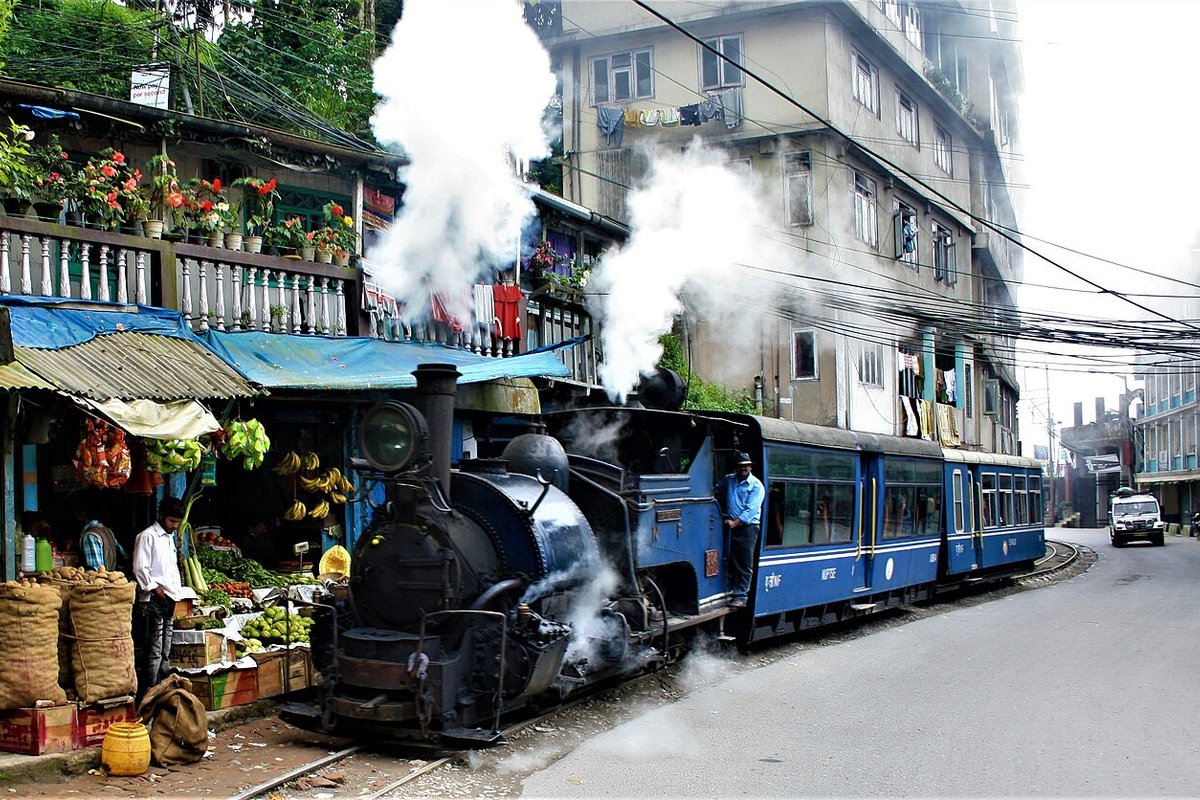 Darjeeling - India Travel Guide hero image