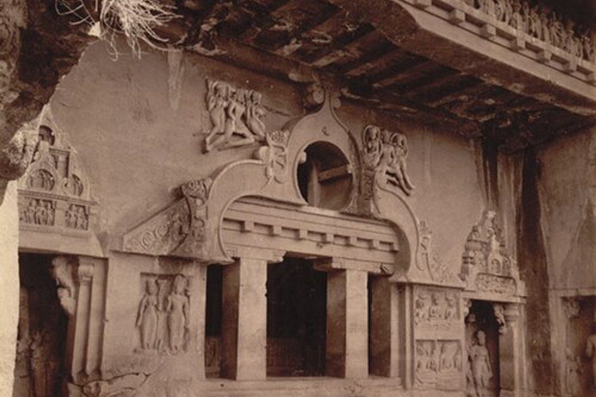 Ellora Caves travel guide