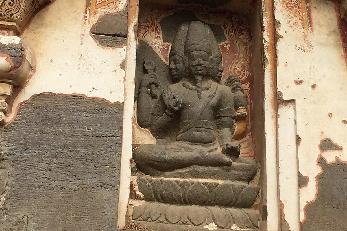 Ellora Caves - India Travel Guide hero image