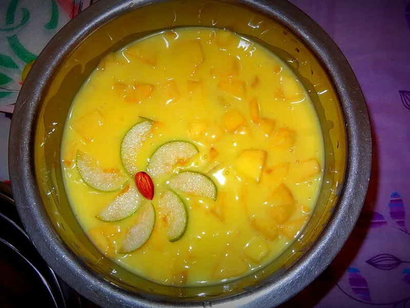 Aamras - Traditional Indian Dish