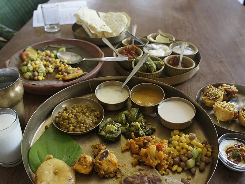 Lasaniya Batata - Traditional Indian Dish