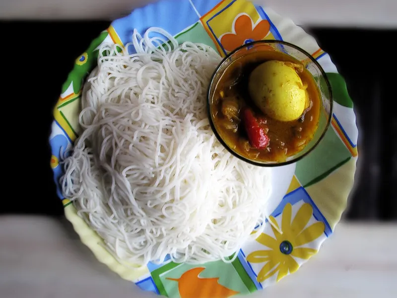 Noolputtu (String Hoppers)
