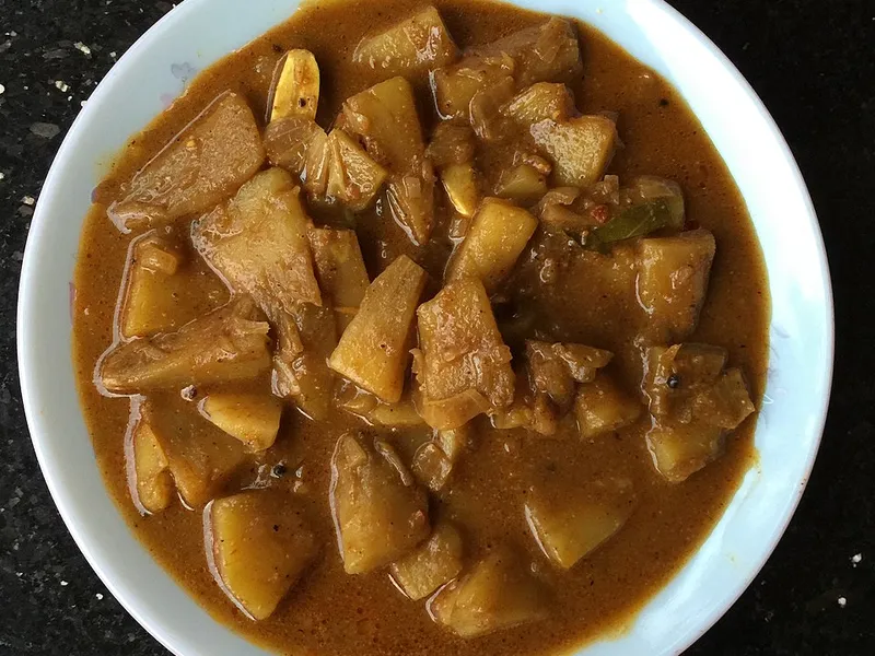 Ulli Theeyal - Traditional Indian Dish