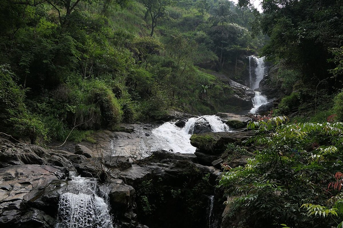 Iruppu Falls travel guide