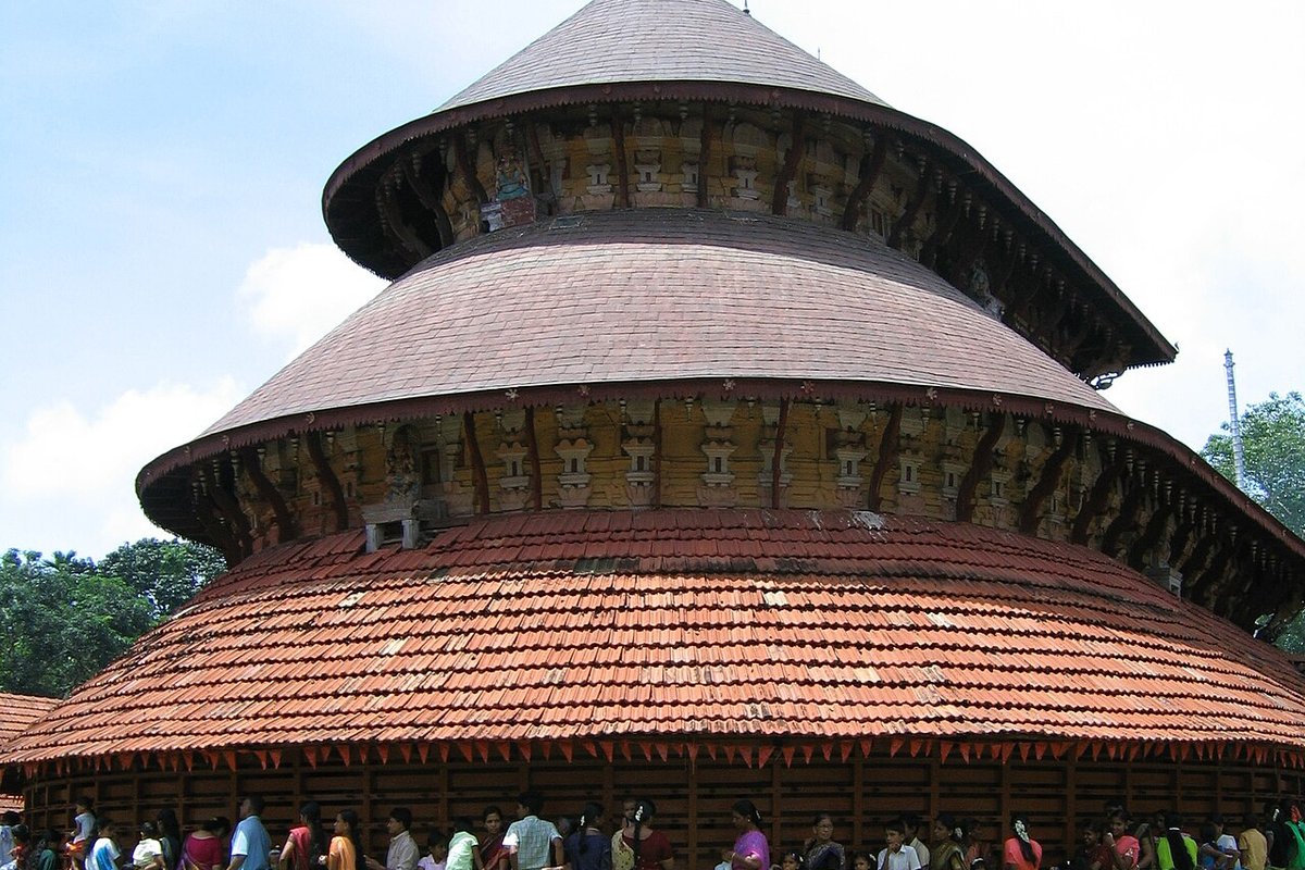 Madhur - India Travel Guide hero image