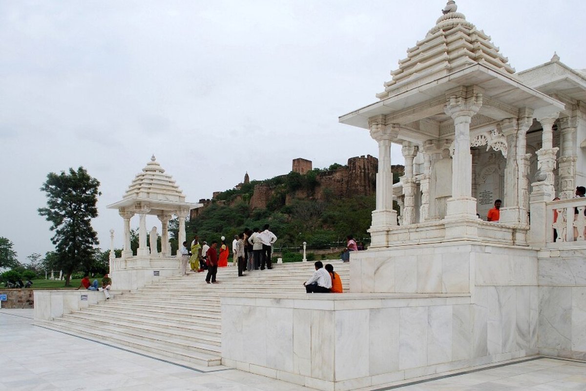 Mandir Travel Guide: Things to Do, How to Reach, Best Time to Visit hero image