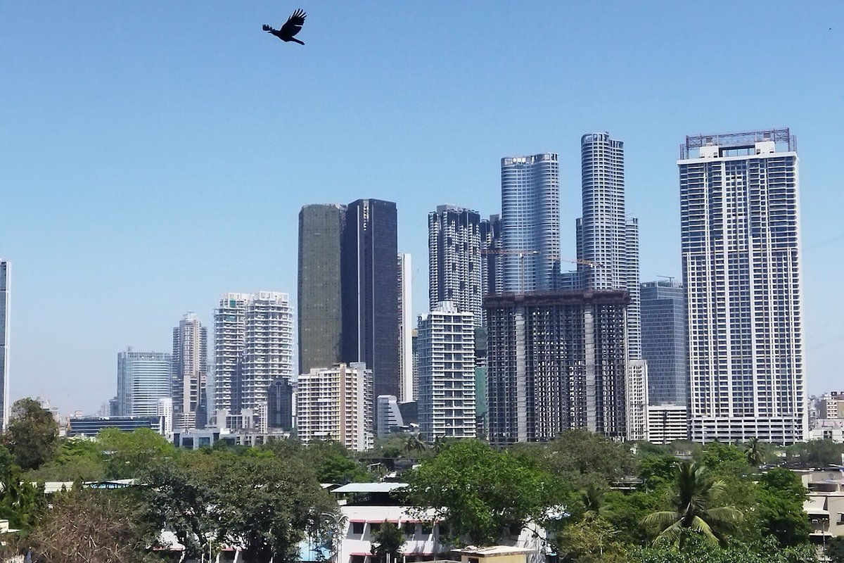 Mumbai - India Travel Guide hero image