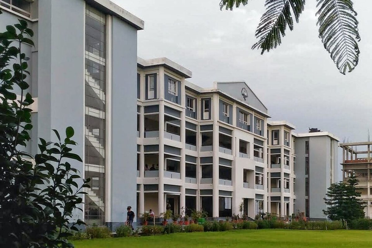 Siliguri Travel Guide: Things to Do, How to Reach, Best Time to Visit hero image